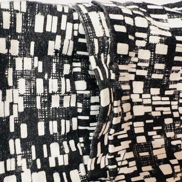 Ruby Rd Petite Women’s Pants Size 12P Black White Geometric Pattern (A0129) - Picture 4 of 5